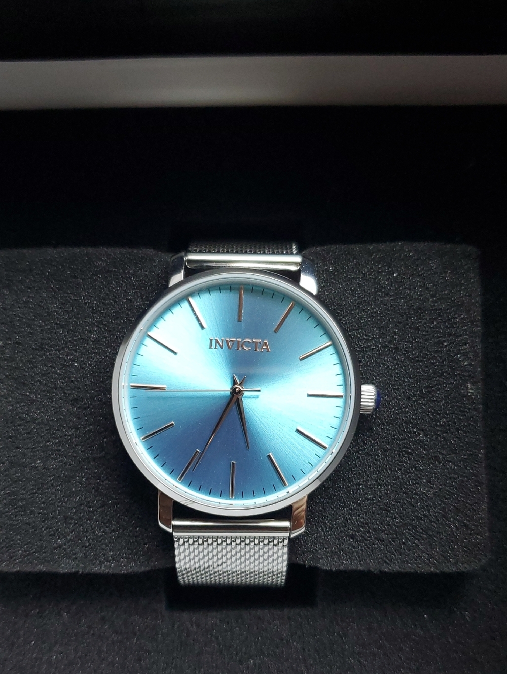 Invicta Blue Sunray Dial Silver Mesh Bracelet Watch